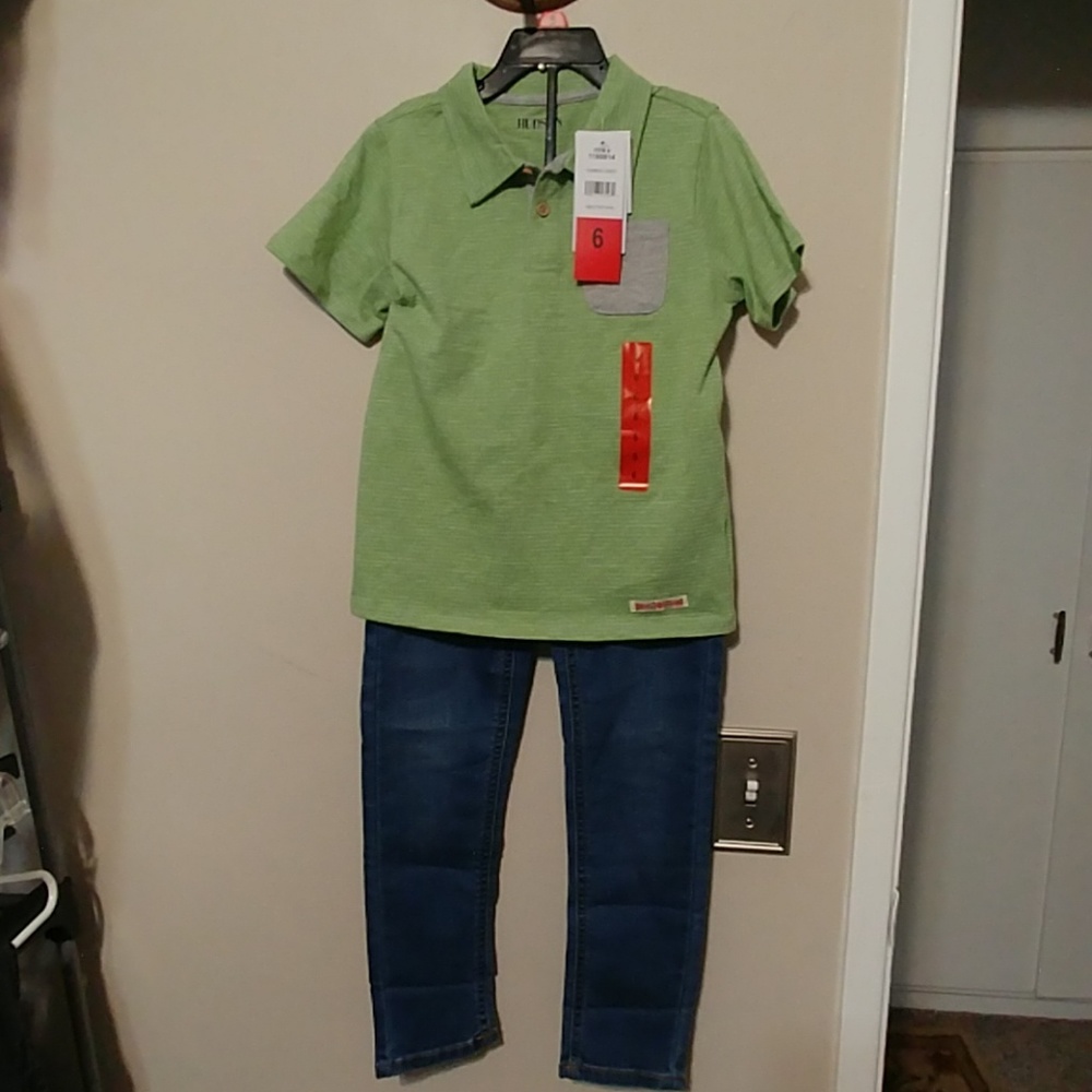 Boys size 6 Green Polo & Jeans 2- pc Set